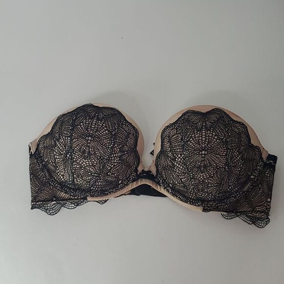 Victoria's Secret Very Sexy Multi-Way Padded Push Up Underwire Lace Bra 32D - Picture 1 of 10
